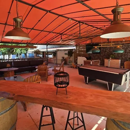 Camping Mobil 6 Pers - 3 - Terrasse - Api-1-52-1664